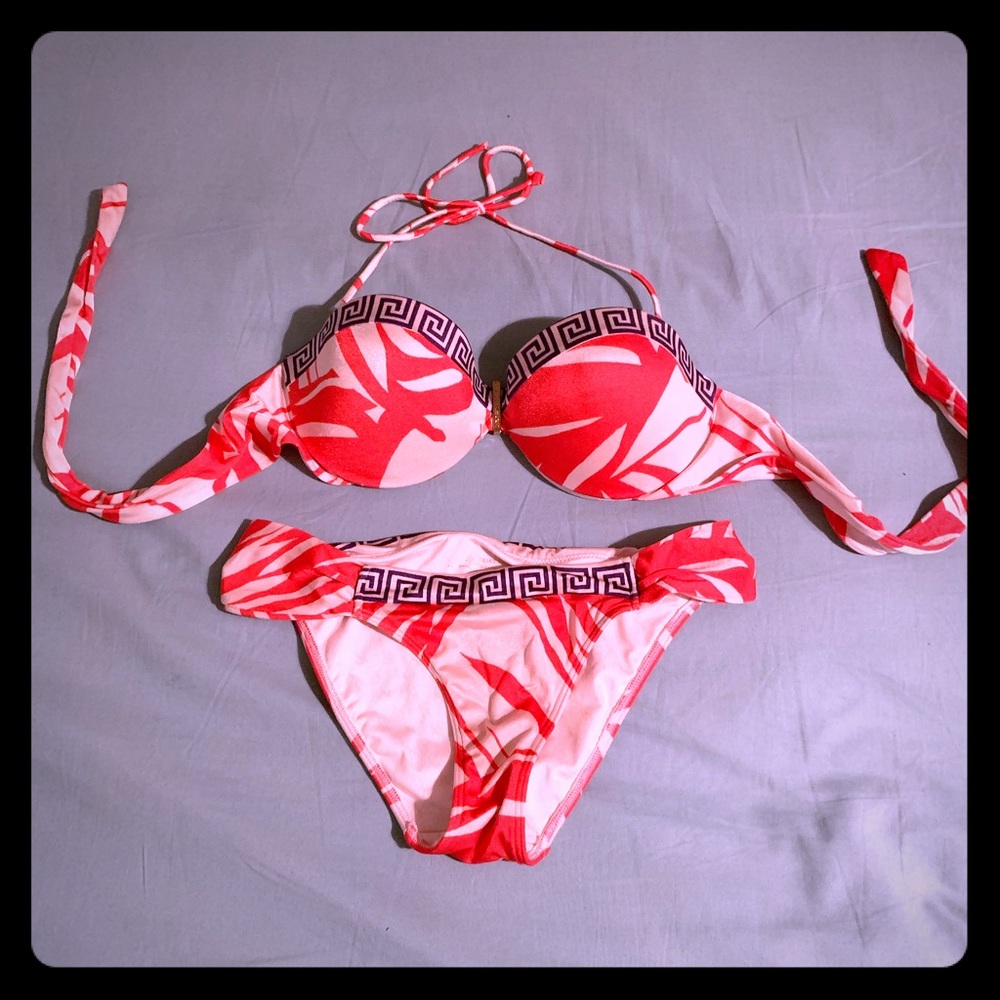 Sexy Fitted Cup Victoria’s Secret Swimsuit